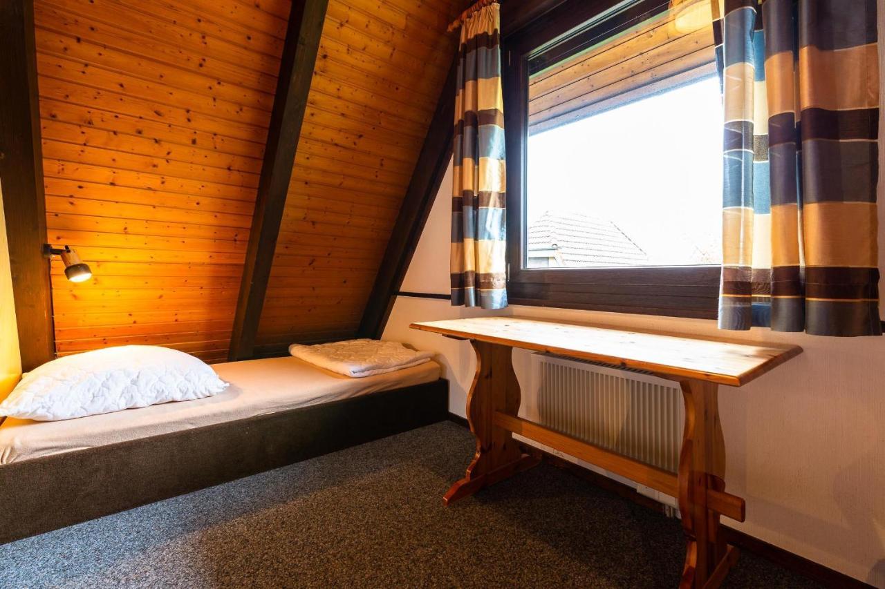 Ferienwohnpark Immenstaad Am Bodensee Nurdachhaus Typ 8 Ndt 099 Екстериор снимка